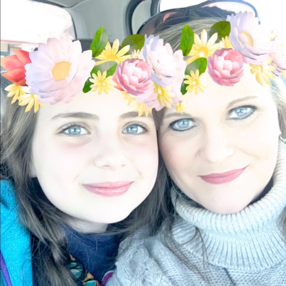 Meet your Posher, Rachel - Picture 4 of 6